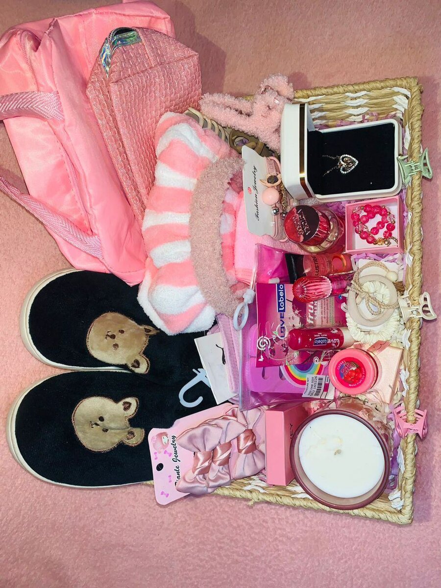 Gift baskets for girls