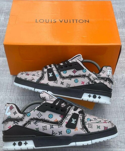 Baskets Louis Vuitton élégantes