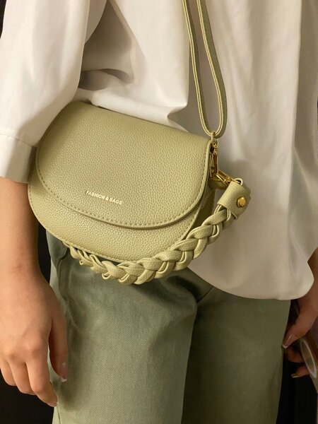 Нежная фисташковая сумочка
