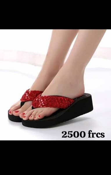 Femmes Tongs Brillantes