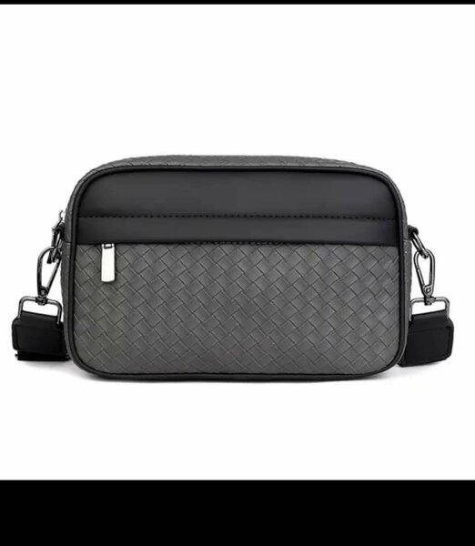 Le Sac à Posséder Absolument