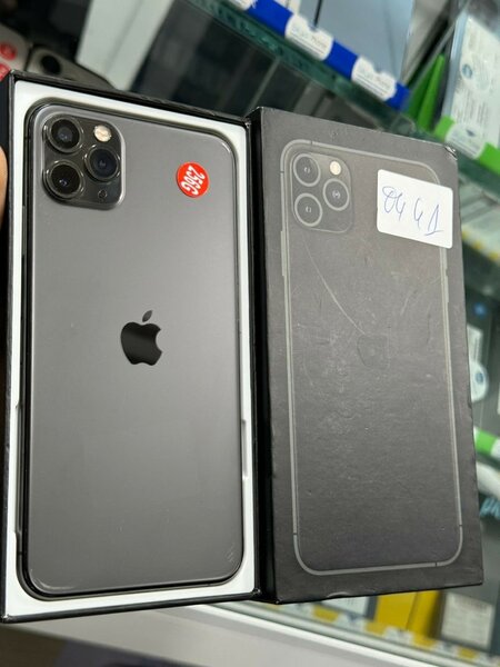 iPhone 11pro Max 256Giga quasi neuf