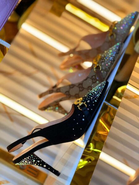 Sandales à talon chic femme