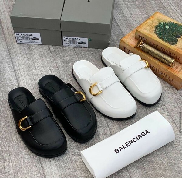 Mules Balenciaga élégants