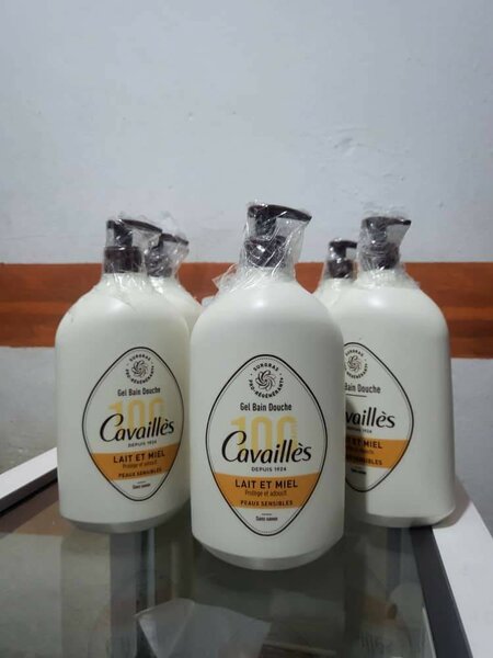 Gel douche Rogé Cavaillès 1litre  (lait et miel )