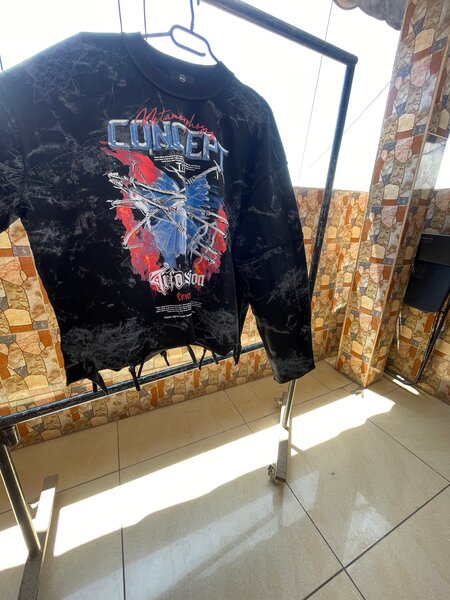 Sweatshirt graphique tendance