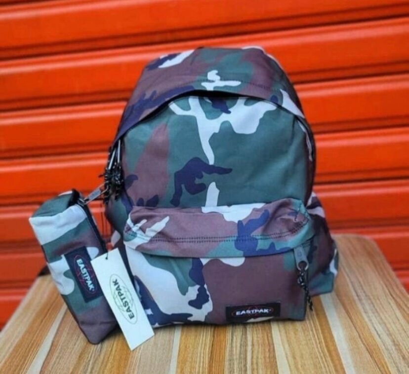 Sac à dos Eastpak motif moderne