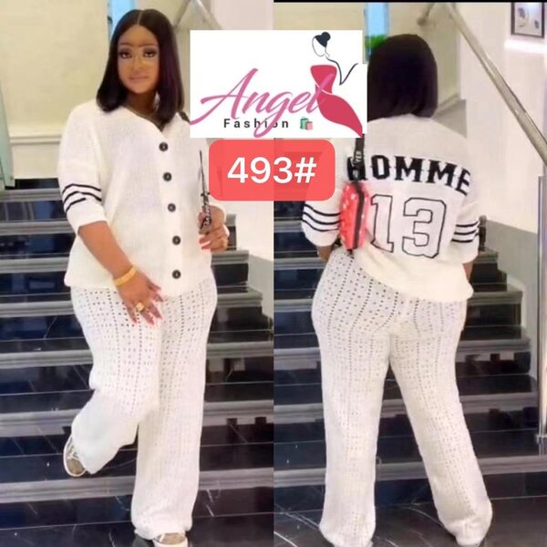 Ensemble tricoté blanc confortable