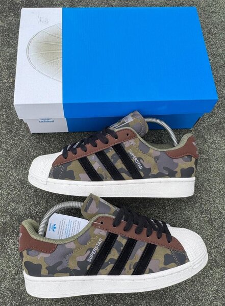 Chaussures camo Superstar
