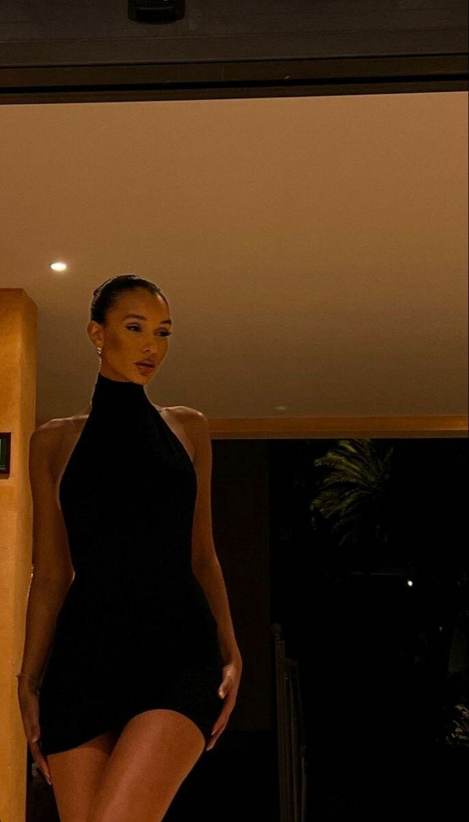 Robe Noire Élégante Femme