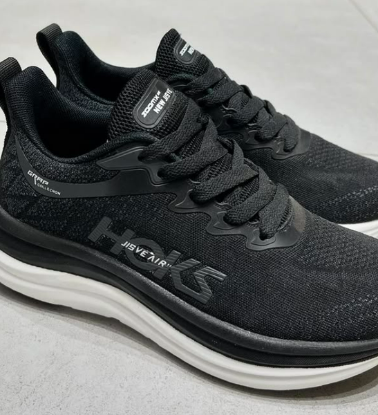 Спортивные кроссовки 👟