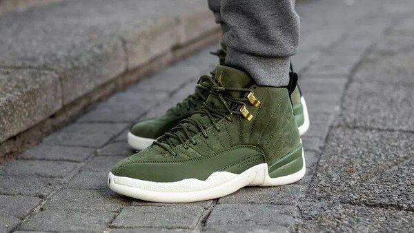 Air Jordan 12
