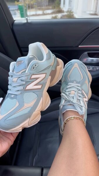 NEW BALANCE 9060