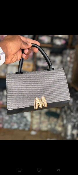 Sac à main élégant féminin