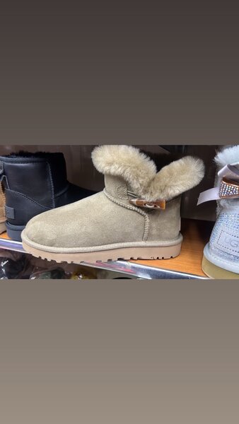 Ugg