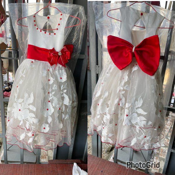 Robe fille élégante avec nœud