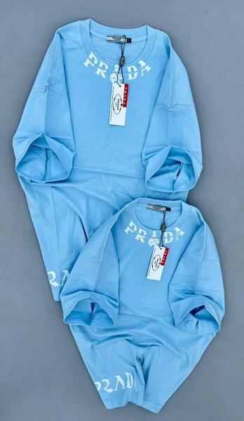 T-shirt en coton bleu Prada