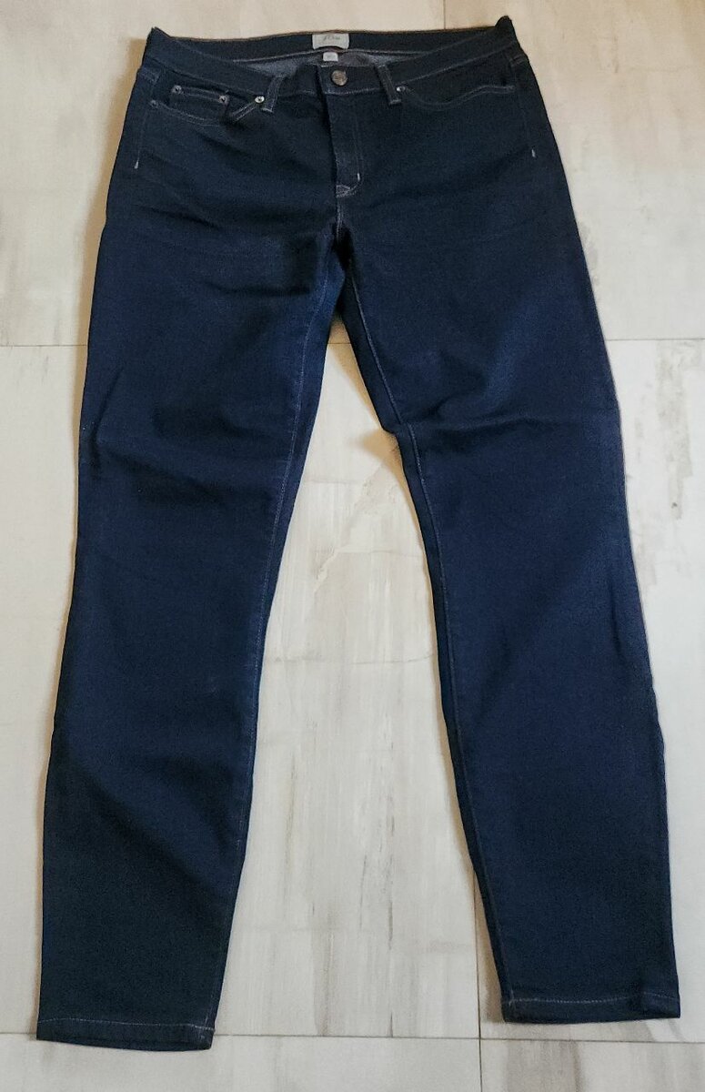 Ladies J Crew Straight Leg Dark Blue Jeans