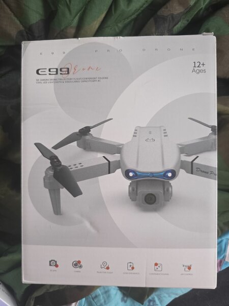 Drone E99 Pro avec caméra HD