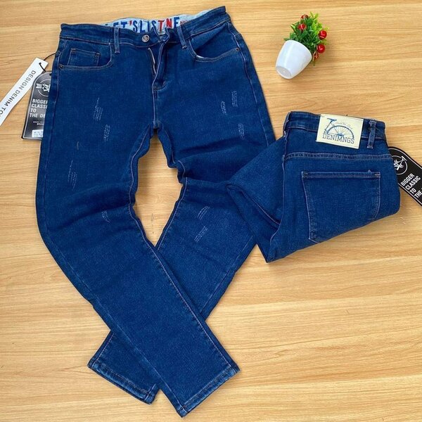 Stock jeans