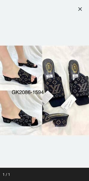 women's Louis Vuitton slippers