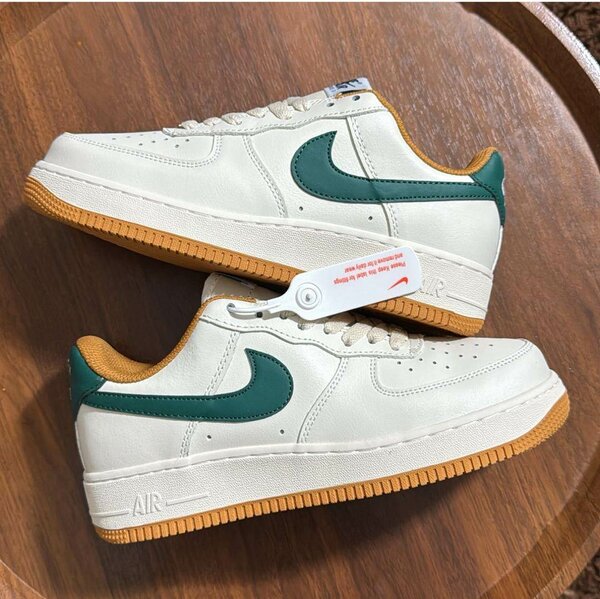 Baskets basses en cuir rétro