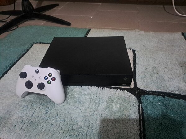 XBOX ONE X.  1 TERRA