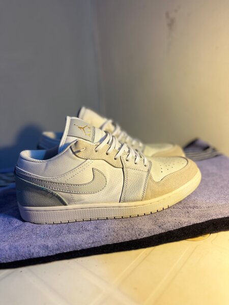 Baskets blanches en cuir élégantes