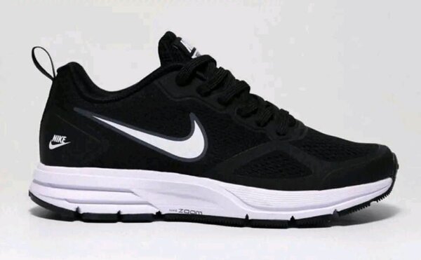 Chaussures de sport Nike noires