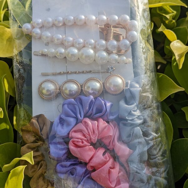 Hair Pin & Scrunchie set