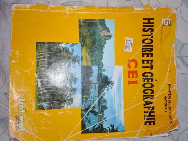 Livre Histoire et Géographie CE1