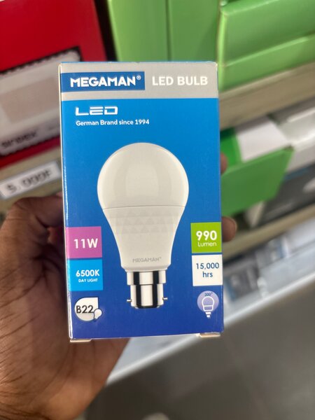 Ampoule LED MEGAMAN 11W