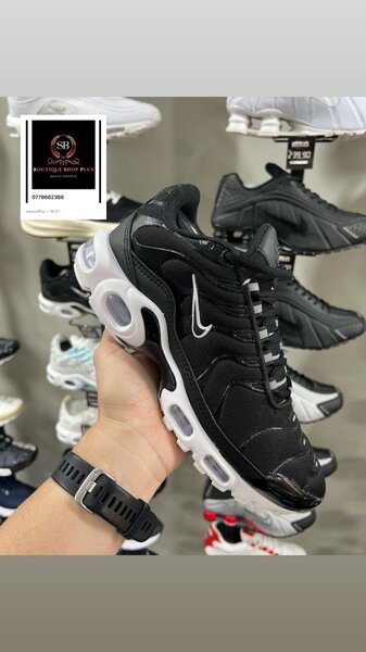 Basket Nike tn authentique ave