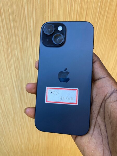 iPhone 15simNoir Édition 128GB