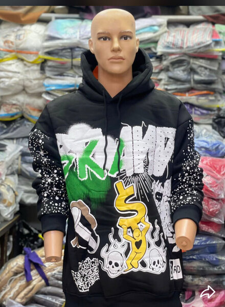 Sweat à capuche noir graffiti