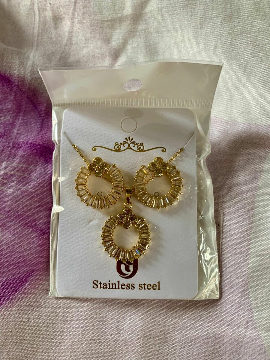 Collier et Boucles en Acier Inox