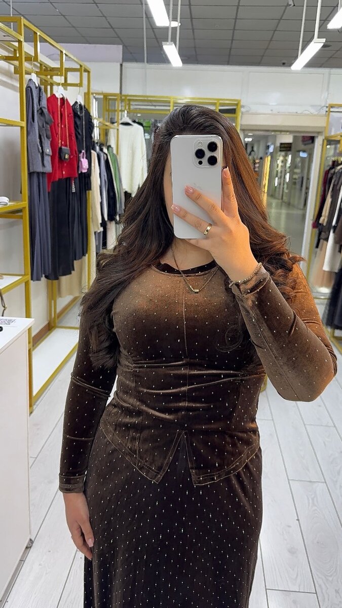 Велюровая двойка со стразами