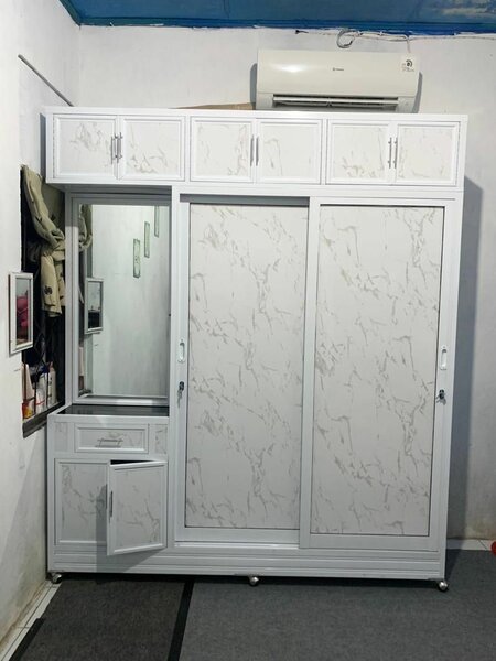 Armoire coulissante moderne