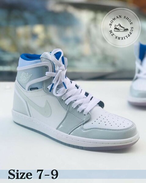 AIR JORDAN 1s SNEAKERS size 7-9