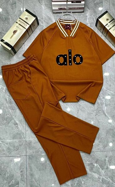 Ensemble de sport moderne