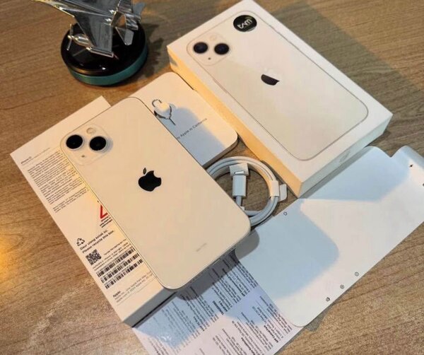 iPhone 13 blanc 128 gigas