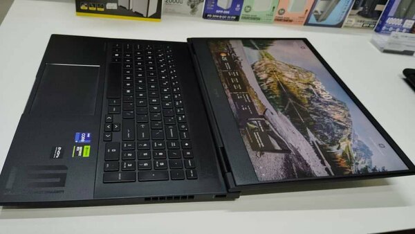 HP omen 16 Intel Core i7-13th generation 8GB RTX