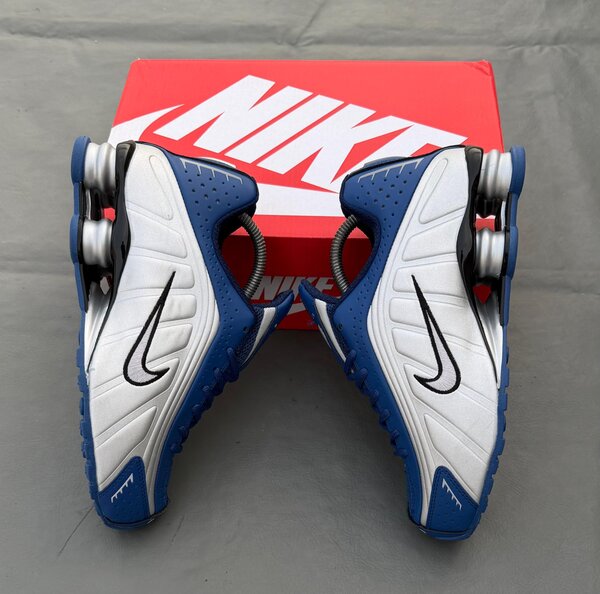 Nike Shox bleu et blanc