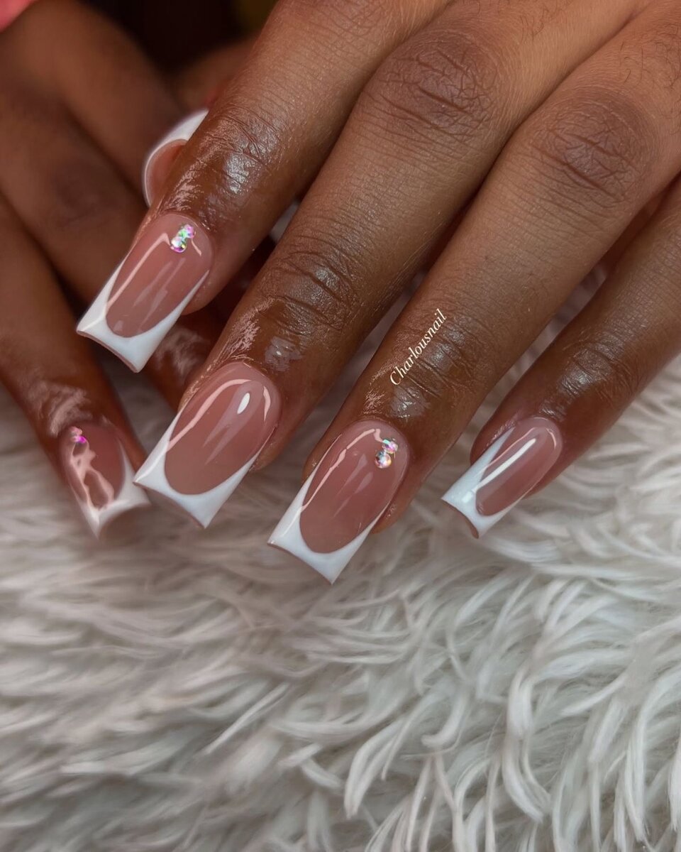 Ongles en Acrylique Artisanal