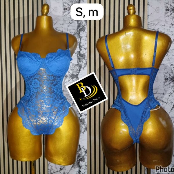 Body en dentelle bleue