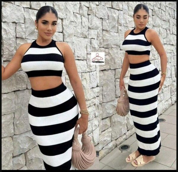 Robe moulante décolleté