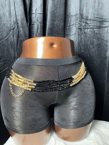 Shorts moulants avec perles