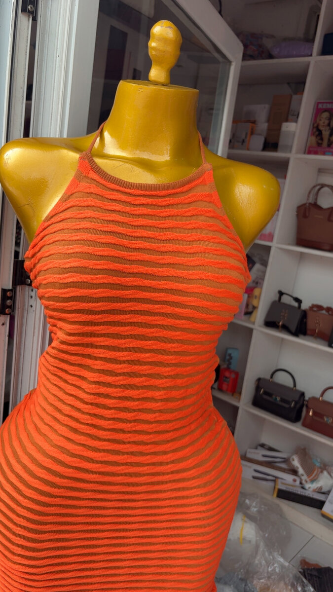 Robe moulante orange