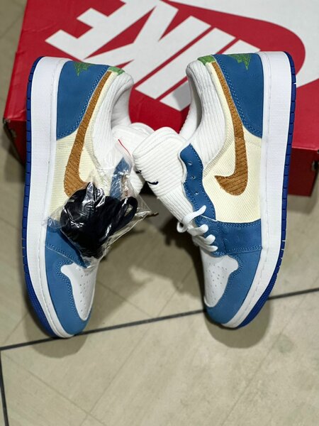 Baskets Nike Air Jordan colorées