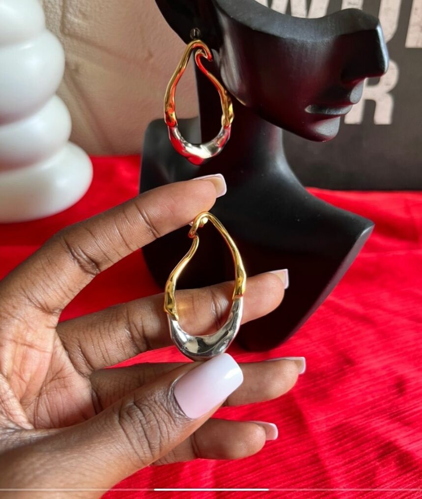 Boucles d'oreilles élégantes dorées